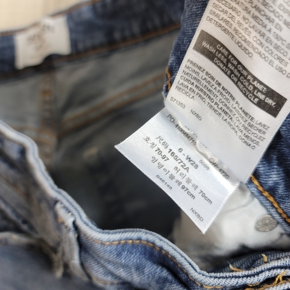 Denizen by Levi's High Rise Shorts Raw Hem - Picture 5 of 8